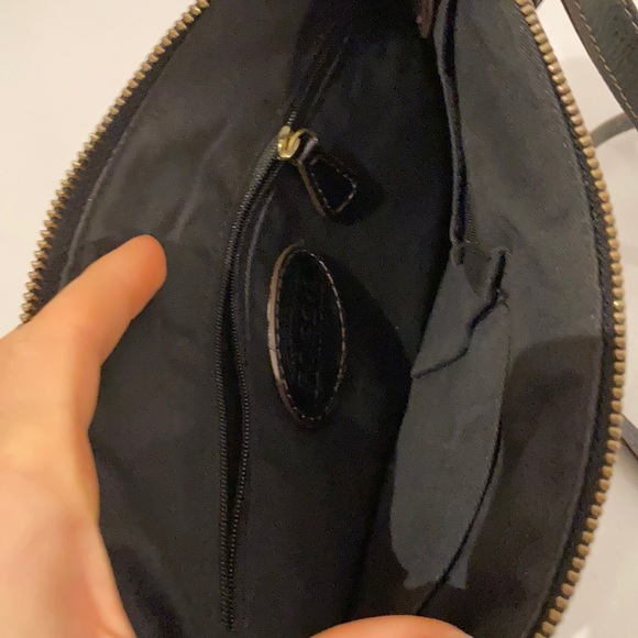 Fossil Crossbody - Picture 3 of 3